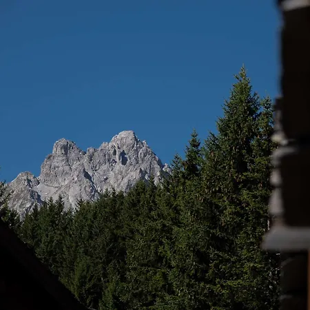 1850: Ski-in/ski-out, 3 Chambres, Wi-fi, Parking - Fr-1-631-235 * Courchevel